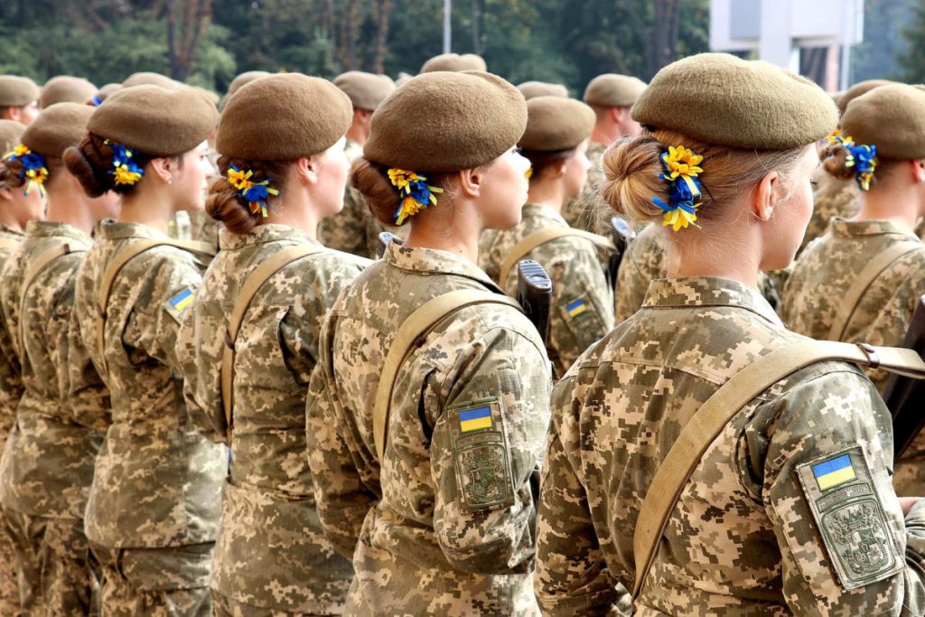 Як написати листа дівчині, яка на фронті-
