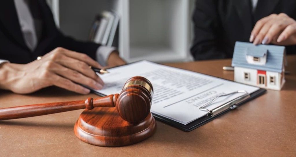 право на спадщину при наявності заповіту